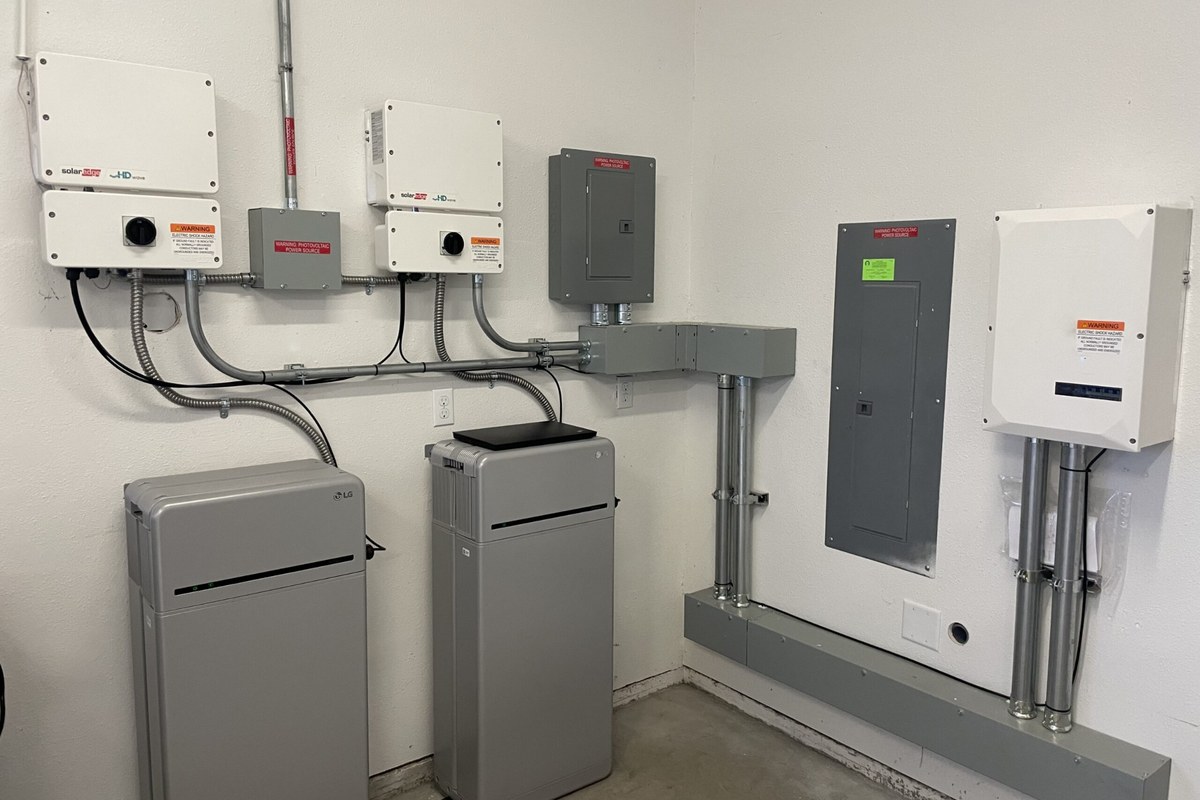 Residential battery backup energy storage installation